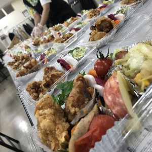 弁当作業