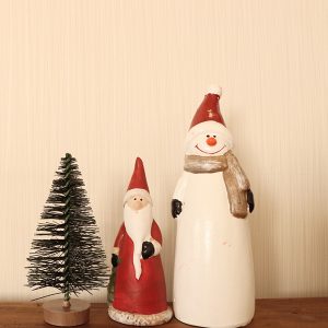サンタクロースと雪だるま
