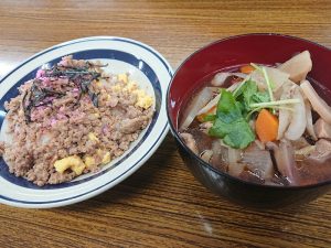 雑煮とちらし寿司