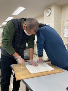 のし餅切り分け