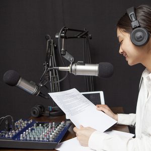 ラジオアナウンス