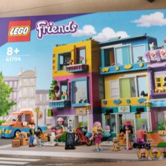 嵌（はま）る、熱中する、囚われる